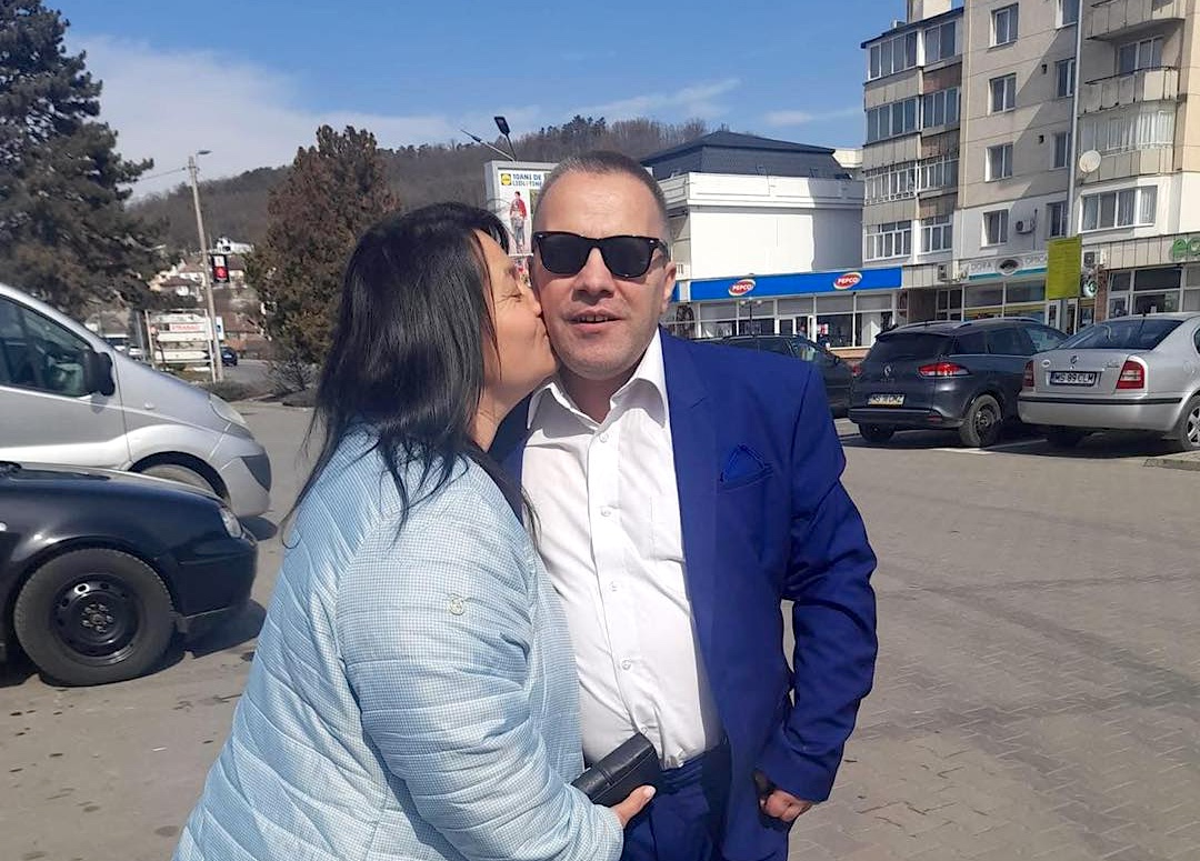Povestea familiei din Sibiu cu doi copii la «Românii au talent». Tatăl: „Paradoxal, câteodată, pentru câteva clipe, văd mai bine, apoi revin la pete de umbre și lumini”