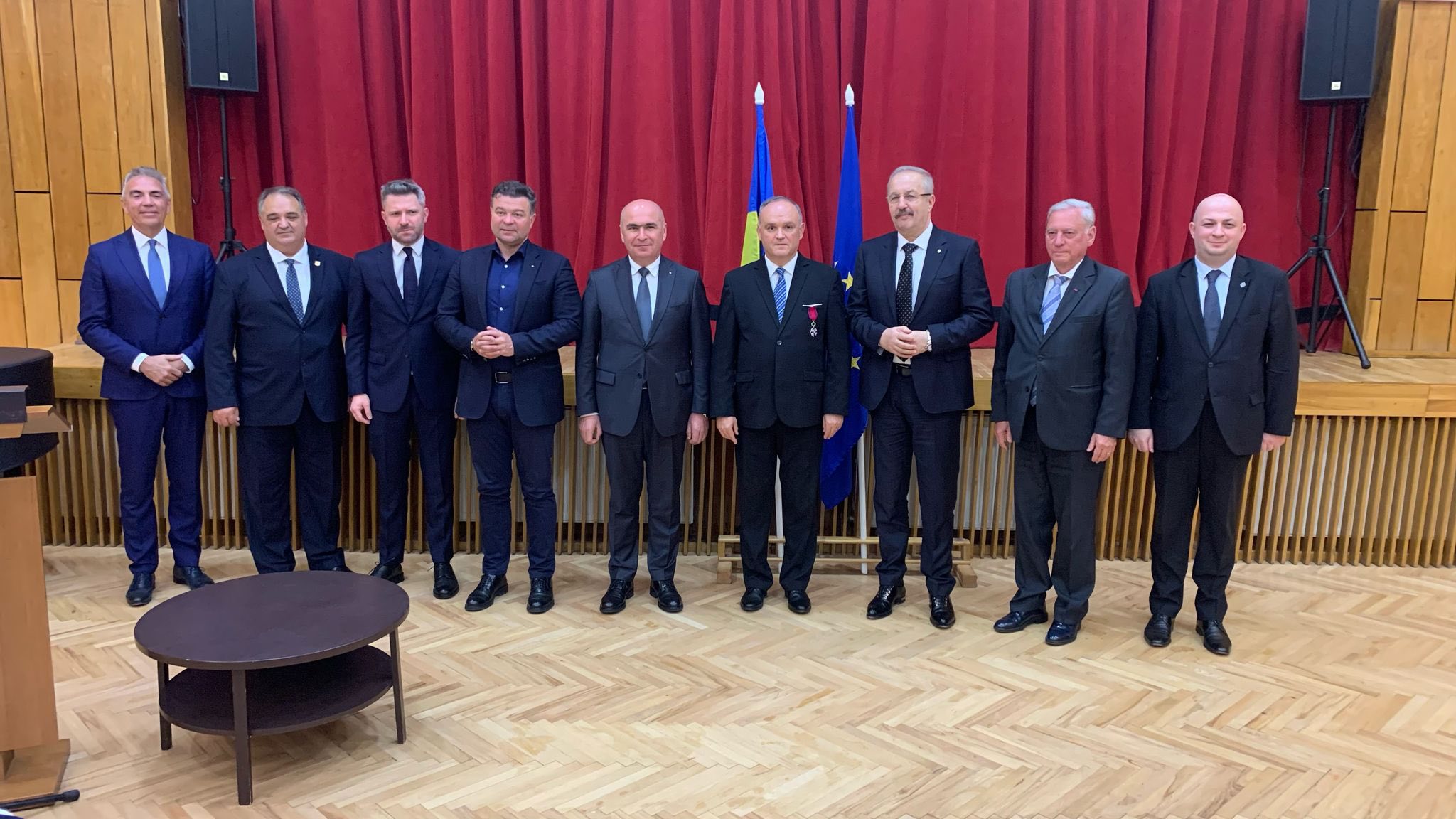 Ovidiu Ganț a fost decorat de președintele interimar Ilie Bolojan. „Germania este de departe principalul investitor în economia românească, peste 19 miliarde de euro”