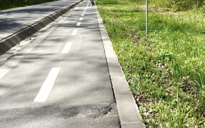 Un sibian de 44 de ani și-a rupt clavicula după o căzătură pe pista de biciclete Sibiu – Rășinari. „Pe pista aceea sunt câteva denivelări-capcană”