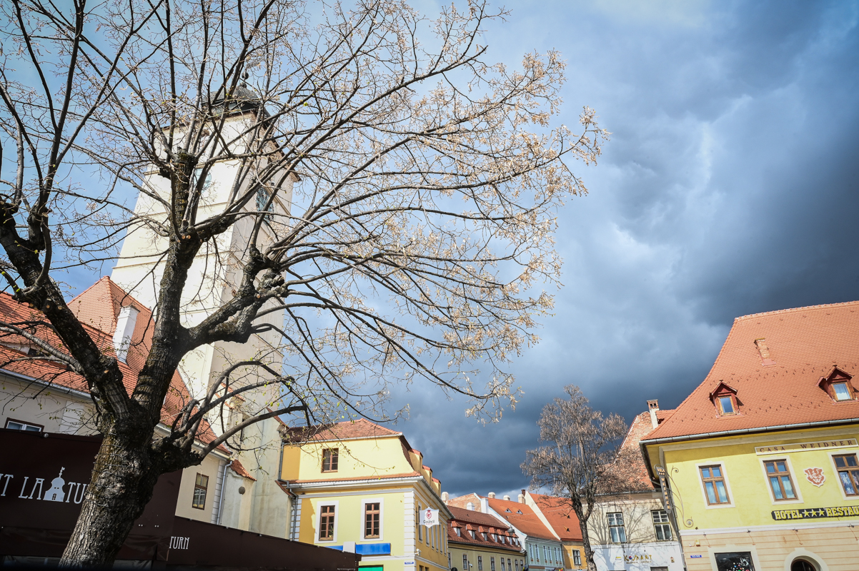 Vreme instabilă miercuri, la Sibiu. Temperaturile cresc, dar sunt anunțate averse de ploaie