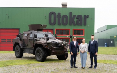 Peste 800 de vehicule blindate pentru Armata Română vor fi produse la Mediaş. ”România va deveni un hub strategic pentru operaţiunile europene ale Otokar”