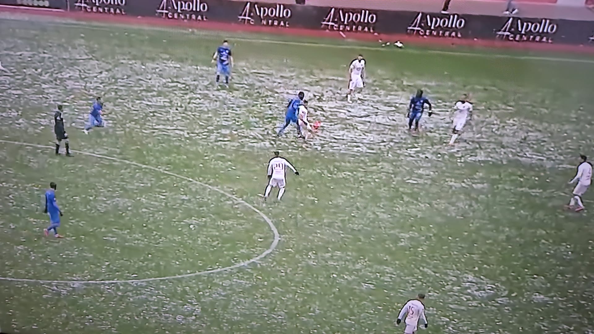 Capricioși ca vremea de afară: Fotbaliștii lui Marius Mădărășanu pierd în fața ultimei clasate