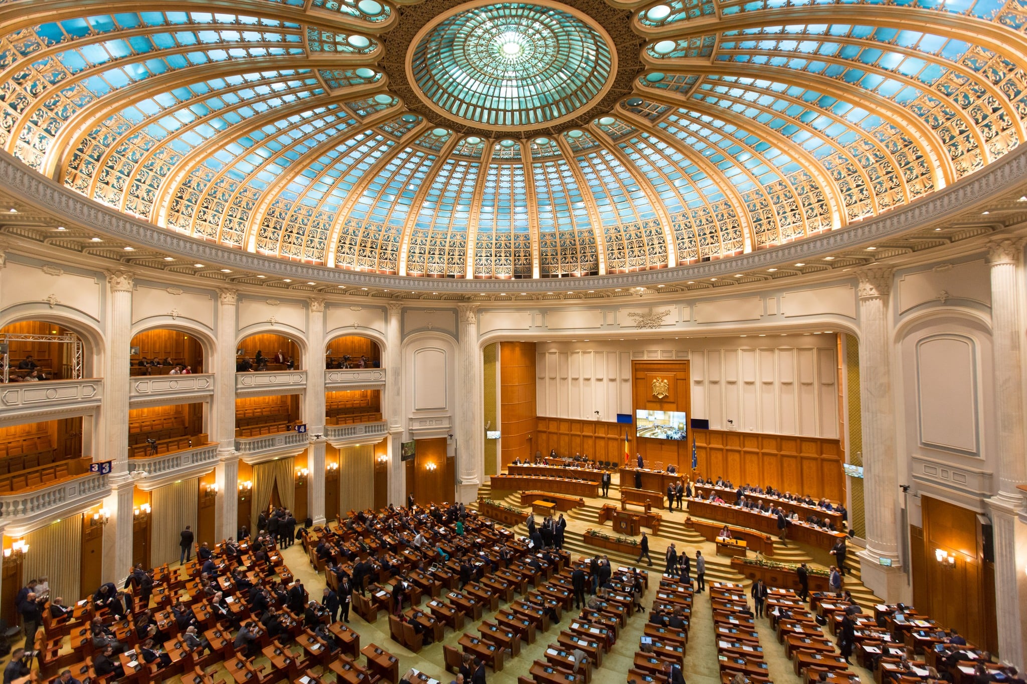 Cameră: Codul de procedură civilă - modificat; prag valoric majorat pentru procedura cererilor de valoare redusă