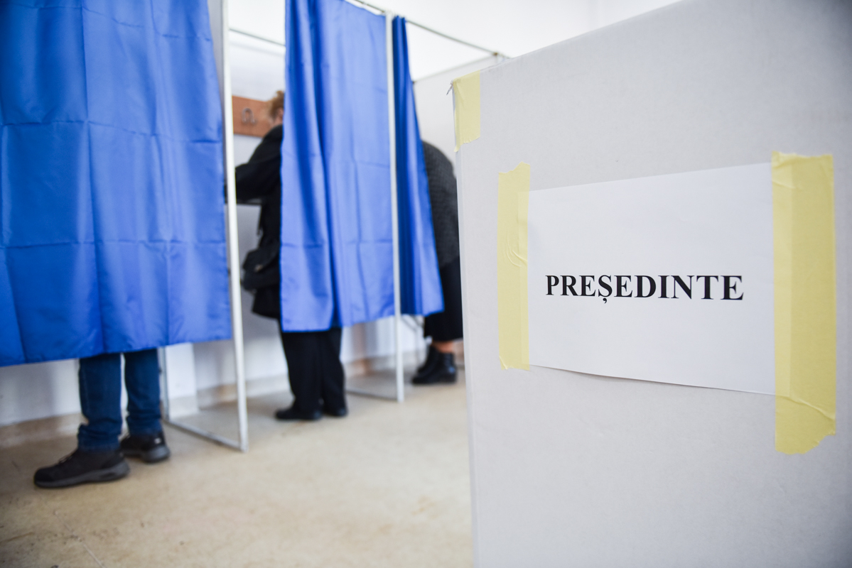 Peste 200.000 de români din diaspora au votat astăzi în turul al doilea al alegerilor prezidențiale