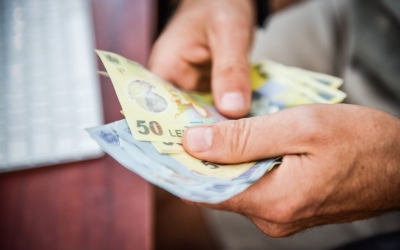 Indicele ROBOR la trei luni a scăzut luni la 7,26%