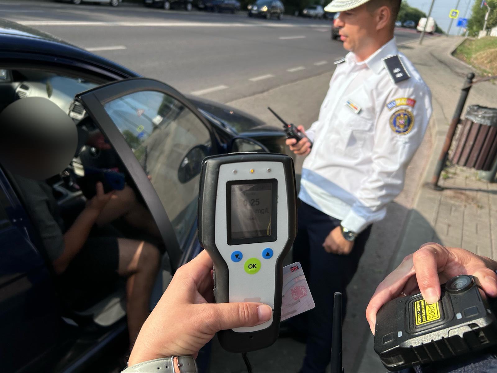 Un șofer din Cisnădie a fost prins cu o alcoolemie de 1,41 mg/l după ce a intrat cu mașina într-o casă