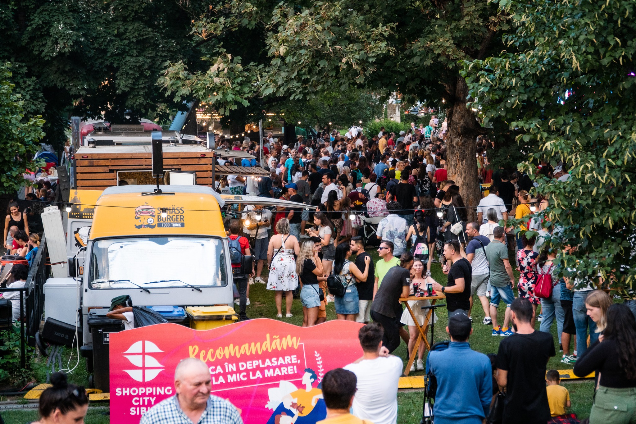 Primul festival al verii începe joi la Sibiu. Concerte cu Bitză, Cabron, Cojo, Eva Timush și street food delicios la VINO