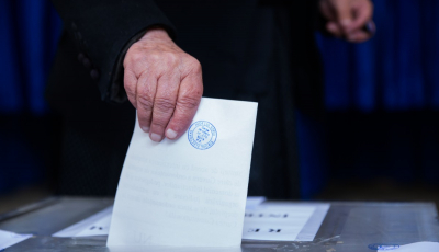 Sibiul e pregătit pentru alegeri: buletinele de vot au ajuns în cele 381 de secții de votare