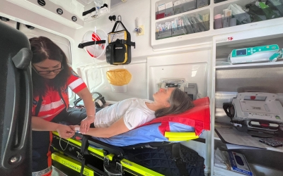Mama din Sibiu care protestează la București a fost internată la spital