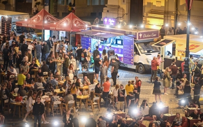 Inna și Paraziții concertează la Sibiu, la Sunbreak Festival. Organizatori: Unul dintre cele mai emoționante momente ale acestei ediții este organizarea Celei Mai Mari Mese a Comunității