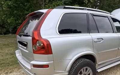 Volvo XC 90 de la 4.977 de lei și BMW X3 de la 5.973 de lei, pentru piese. Primăria Sibiu caută oferte pentru vânzarea a peste 50 de mașini vechi