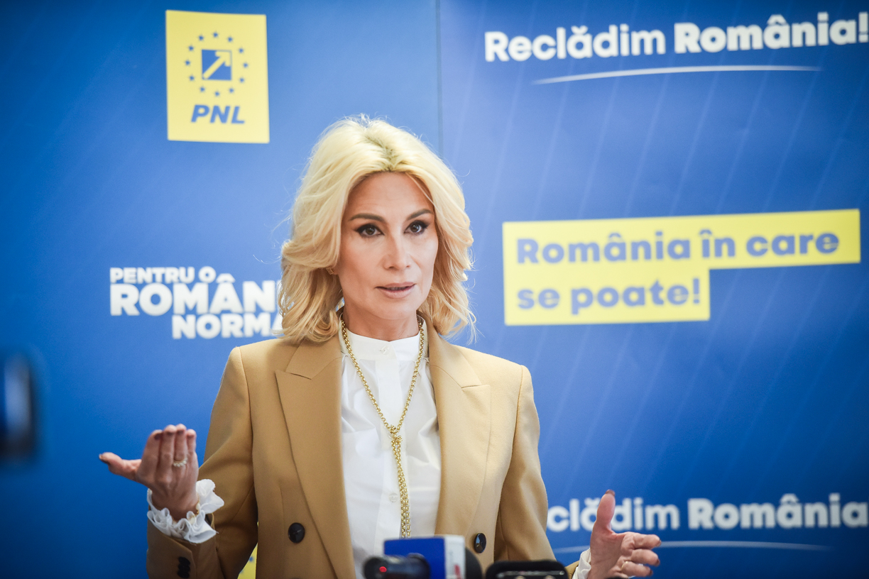 Raluca Turcan: ”Salvăm România și votăm Nicușor Dan”. Liderul PNL Sibiu cere ”mobilizare matură, de un efort comun și disciplinat”