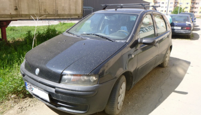 Primăria scoate la vânzare 52 de vehicule abandonate prin Sibiu: prețul minim este de 1,25 lei/kg