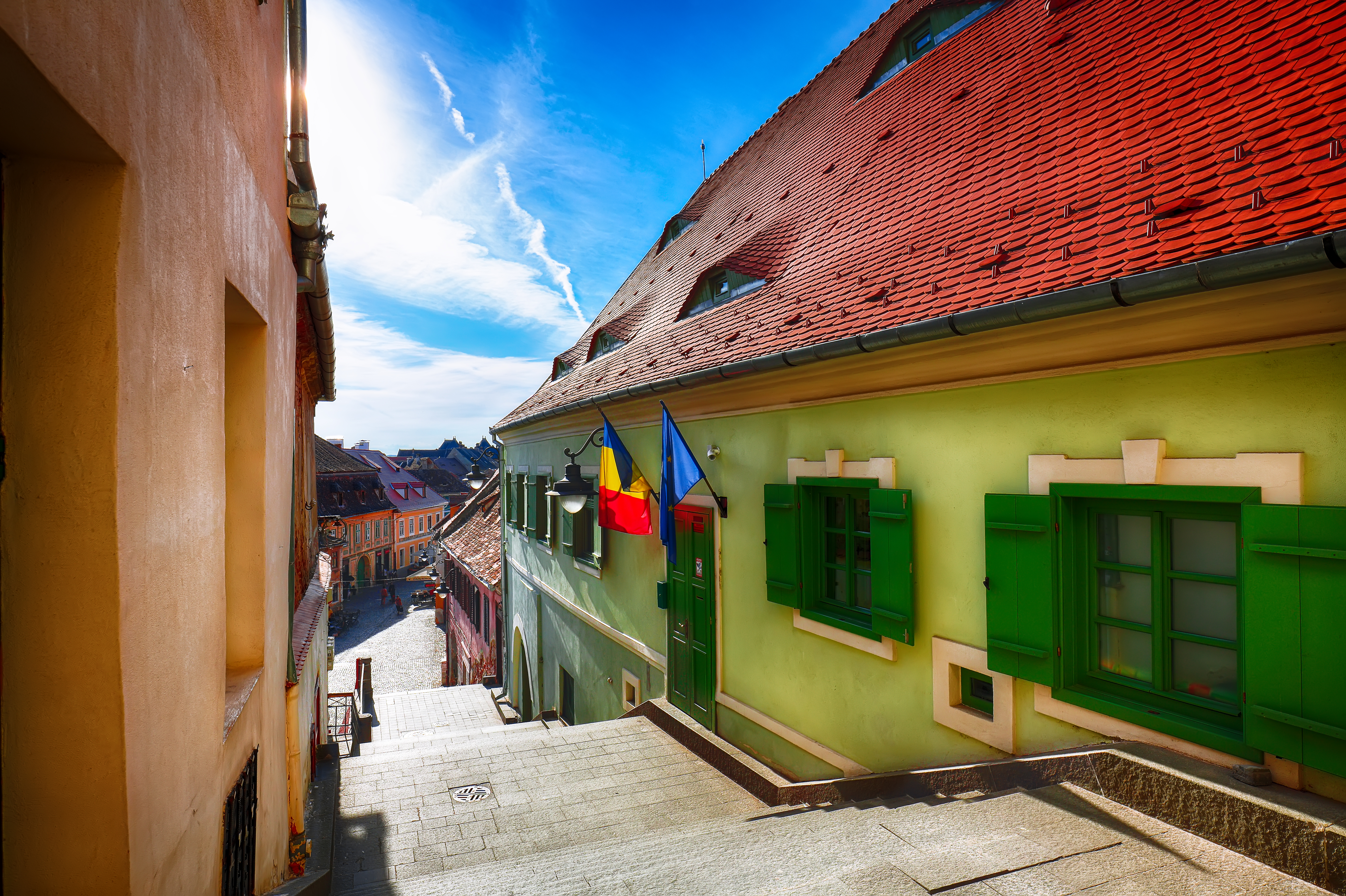 Cât costau apartamentele acum 25 de ani? Avans incredibil al prețurilor în Sibiu din vremea internetului prin dial-up și până în prezent
