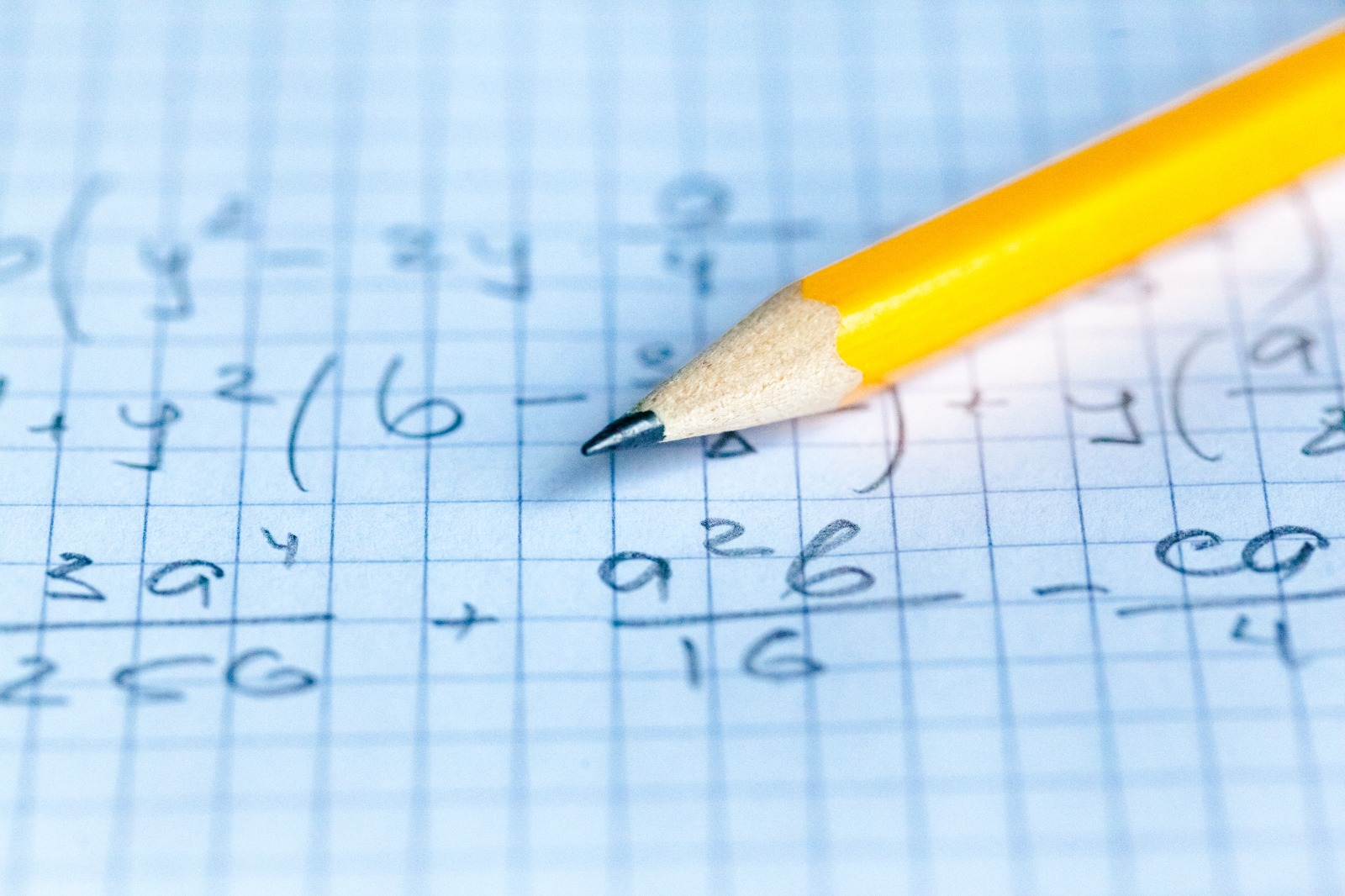Subiectele de la Evaluarea Națională, rezolvate de un profesor de matematică din Sibiu. „Calculele, mai ales pe partea de geometrie, nu au fost cele mai simple”