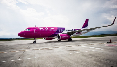 Mai mulți pasageri ai WizzAir au primit e-mailuri eronate privind întârzierea zborurilor. Compania reclamă o problemă tehnică