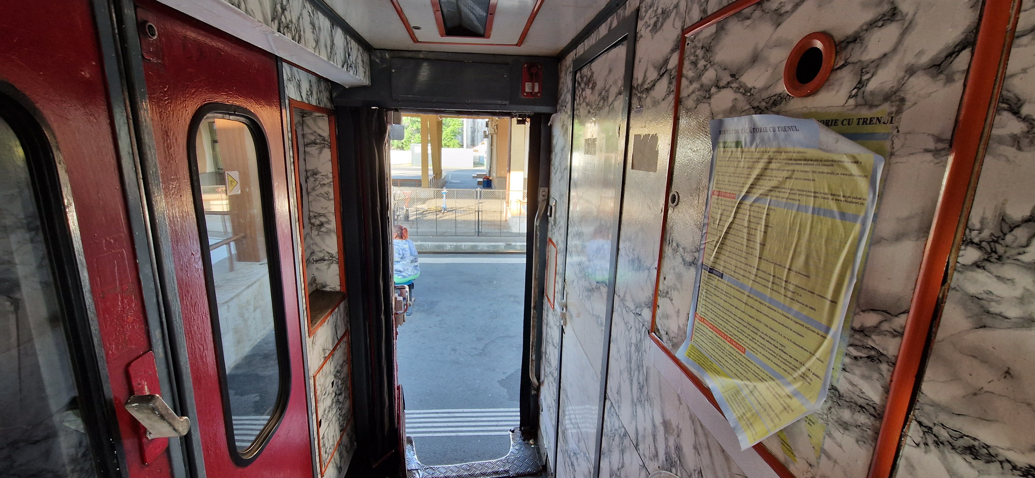 Fructele proaspete și transportul pe calea ferată, în topul scumpirilor din ultimul an