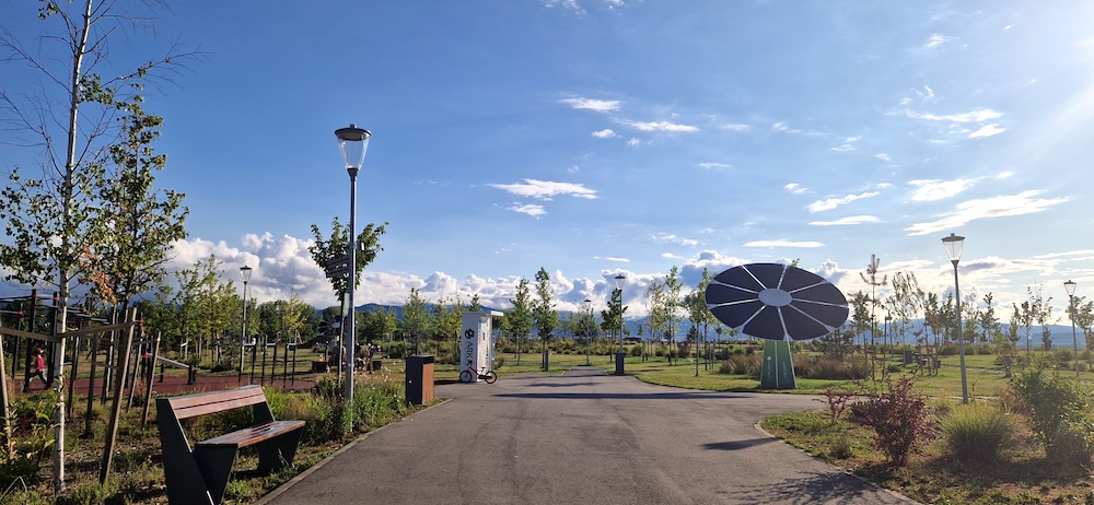 Umbră în parcul Belvedere: Primăria montează vele în cele mai aglomerate locuri, investiție de aproape 200.000 lei