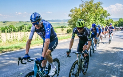 Legendarul Christopher Froome revine la Turul Ciclist al Sibiului! Ediția a XV-a debutează pe 2 iulie la ora 20:30, cu prezentarea echipelor