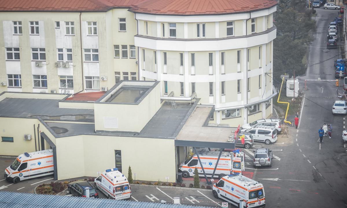 Femeia rănită în accidentul de pe Transalpina în care au murit doi motocicliști a primit îngrijiri la spitalul din Sibiu și a fost externată