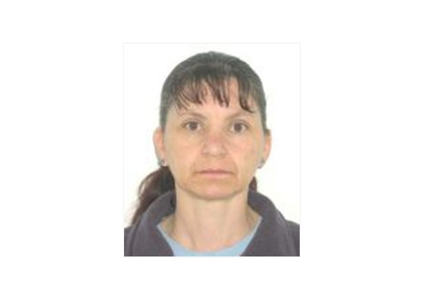 O femeie de 47 de ani a plecat de acasă și nu s-a mai întors. Soțul a dat-o dispărută