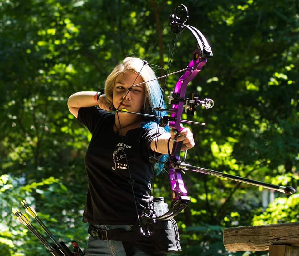 Supreme Bowhunter Challenge revine în Sibiu după doi ani de pauză. Se va trage cu arcul în ținte animale 3D, în Pădurea Șopa