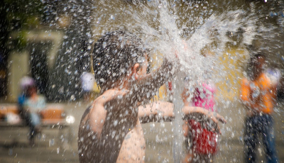 Întregul județ Sibiu a fost plasat sub cod portocaliu de caniculă. „Minimele termice vor caracteriza o noapte tropicală”. Posibile ploi mai puternice după-amiaza și la noapte