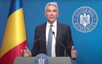 Vicepremierul Dragoș Anastasiu și-a anunțat demisia din funcție. A invocat „șpăgile de supraviețuire” în contextul mitei plătită timp de opt ani de una din firmele sale