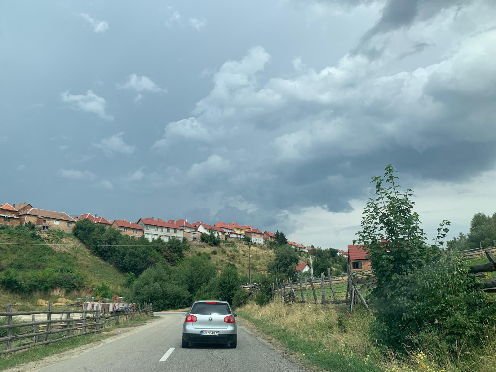 CJ Sibiu anunță semnarea contractului de finanțare pentru 29 de km din DJ 106E, drumul care leagă Sibiul de Transalpina, prin satele din Mărginime