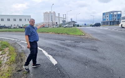 După o triplă fractură la coloană, un sibian este hotărât să nu lase autoritățile în pace: „Câte vieți omenești trebuie să mai sufere în această intersecție fatală?”