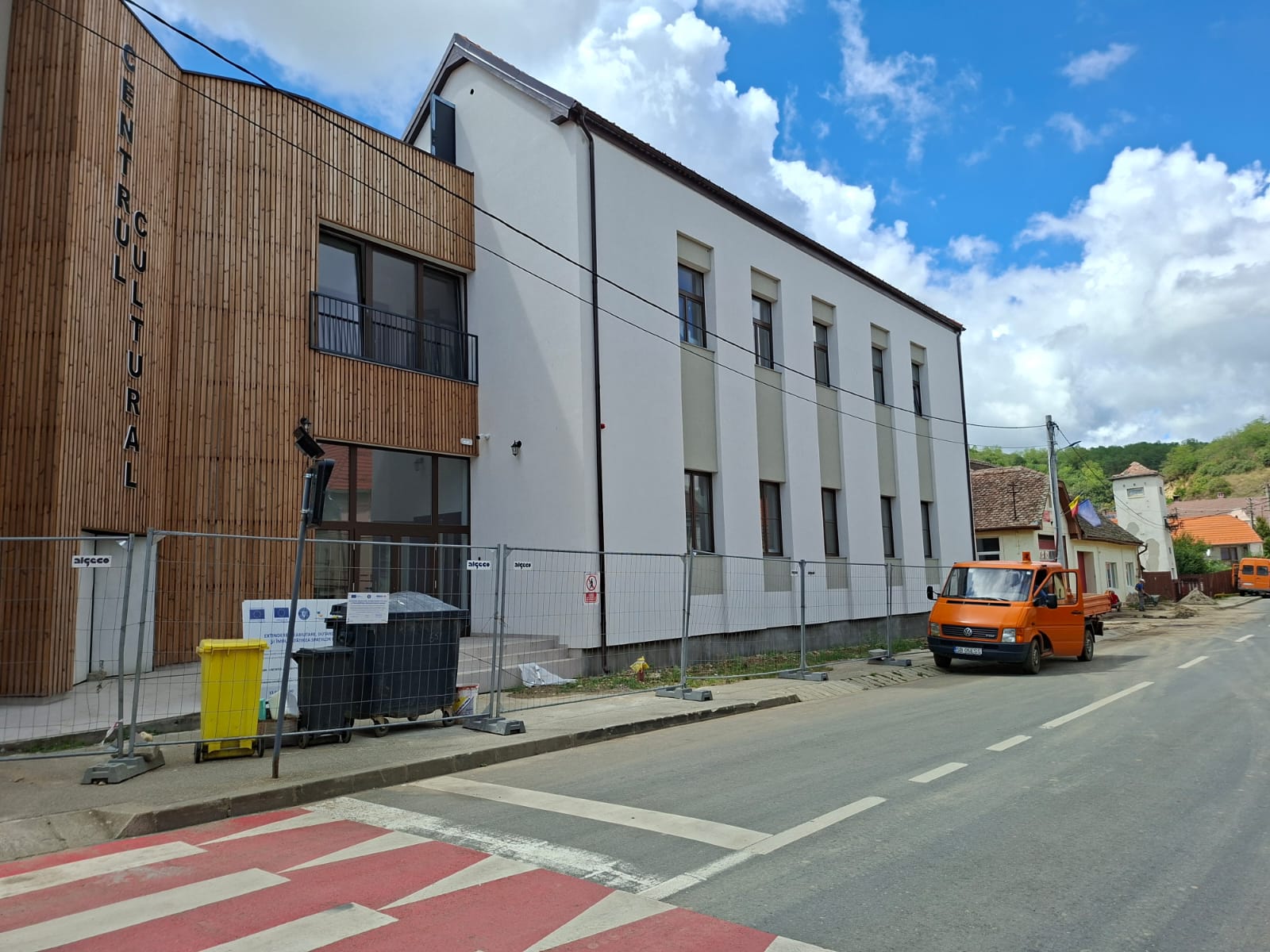 Centrul Cultural de la Ocna Sibiului, aproape de inaugurare. Primar: Va fi un spațiu modern, multifuncțional, destinat dezvoltării culturale a comunității