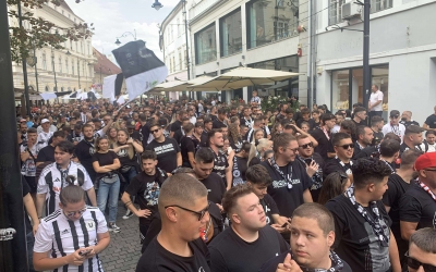 Suporterii U Cluj au umplut centrul Sibiului. Meci de cupă europeană, în această seară