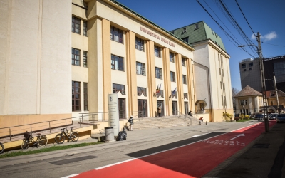 Peste 3.500 de noi studenți își vor începe studiile la ULBS din toamnă. Instituția anunță că prima sesiune de admitere s-a încheiat „cu bine”