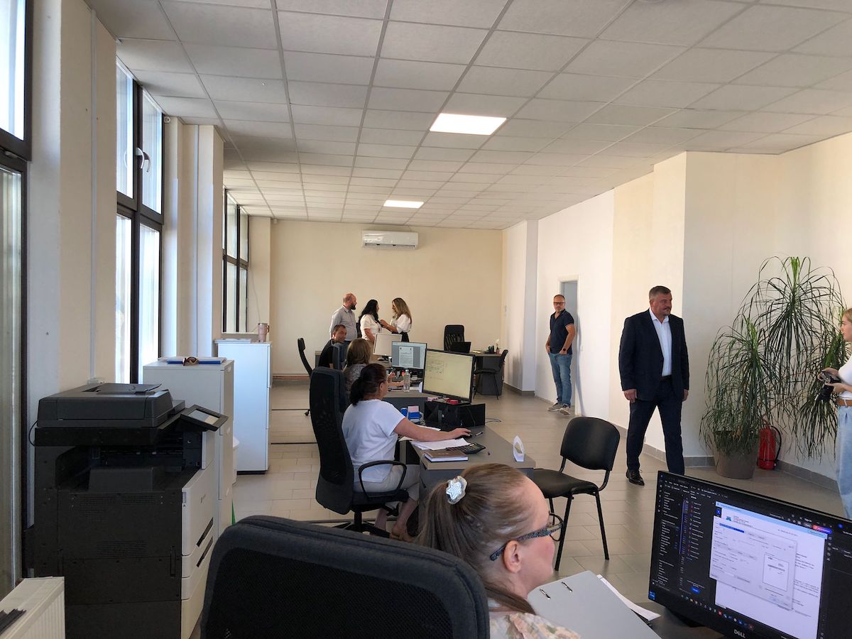 Primăria Cisnădie a inaugurat sediul de birouri din cartierul Arhitecților. Primar: Oamenii nu mai sunt nevoiți să parcurgă 15 kilometri dus - întors până la sediul central