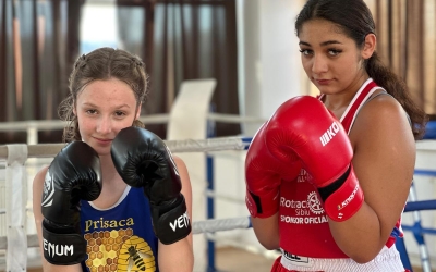 VIDEO / Fete din boxul Sibian. Natalia, Sofia și Ștefania vor lupta pe stadionul Luceafărul la sfârșitul lunii august