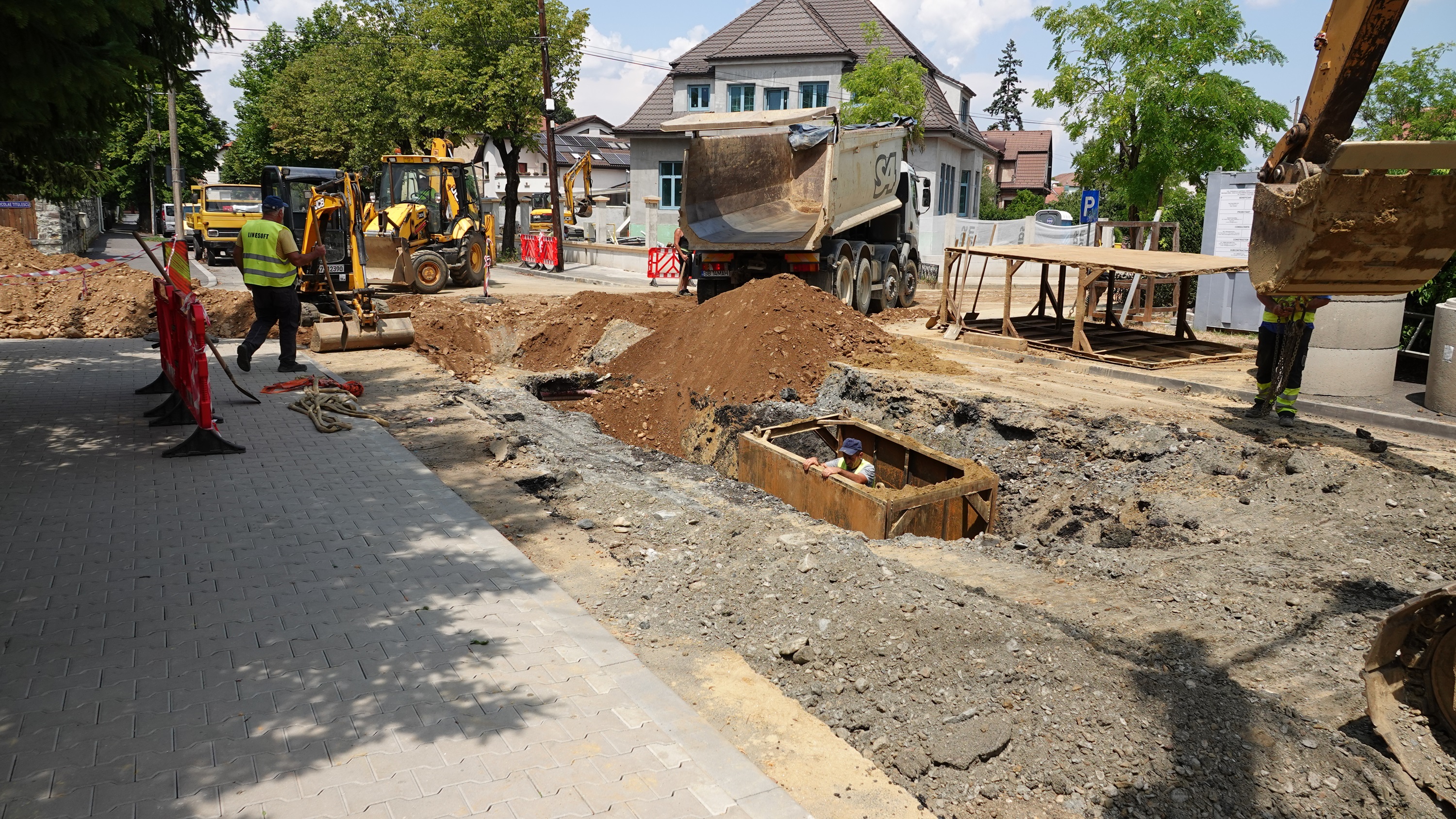 Str. Luxemburg intră în modernizare. Sunt anunțate noi lucrări la rețelele de apă, canalizare și gaz
