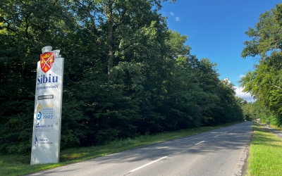 Încep lucrările la noua parcare din Pădurea Dumbrava, investiție de peste jumătate de milion de lei: 54 noi locuri de parcare pentru Muzeul Astra