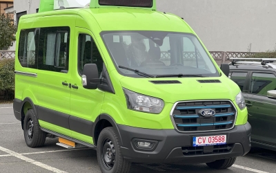 Sesizări la DNA în cazul microbuzelor de 200.000 de euro. Deputat: ”Un microbuz ar trebui să coste 100.000 de euro”. La Sibiu s-a plătit în jur de 150 de mii de euro, ”cel mai mic preț din PNRR„
