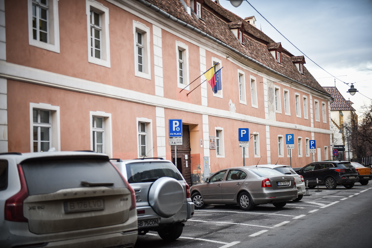 CJ Sibiu vrea să vândă sau să închirieze clădirile fostelor orfelinate și centre de îngrijiri sociale. Imobilele vor fi evaluate, inclusiv sediile DGASPC și căminul de bătrâni de pe Azilului