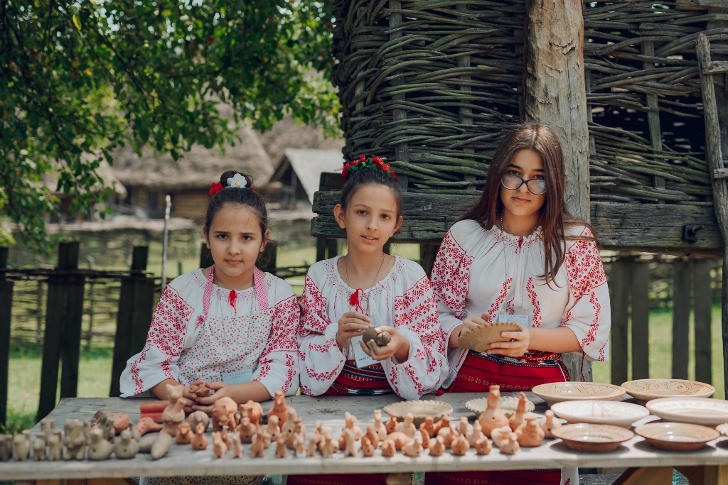 Olimpiada naţională de meşteşuguri artistice tradiţionale, la Muzeul ASTRA: workshop-uri demonstrative şi interactive gratuite, momente folclorice şi expoziţii