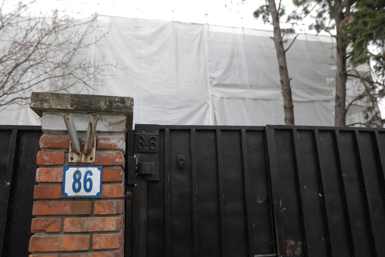 G4Media: Vila din București pregătită pentru Iohannis va fi închiriată. Clădirea a fost renovată de statul român cu 9 milioane de euro