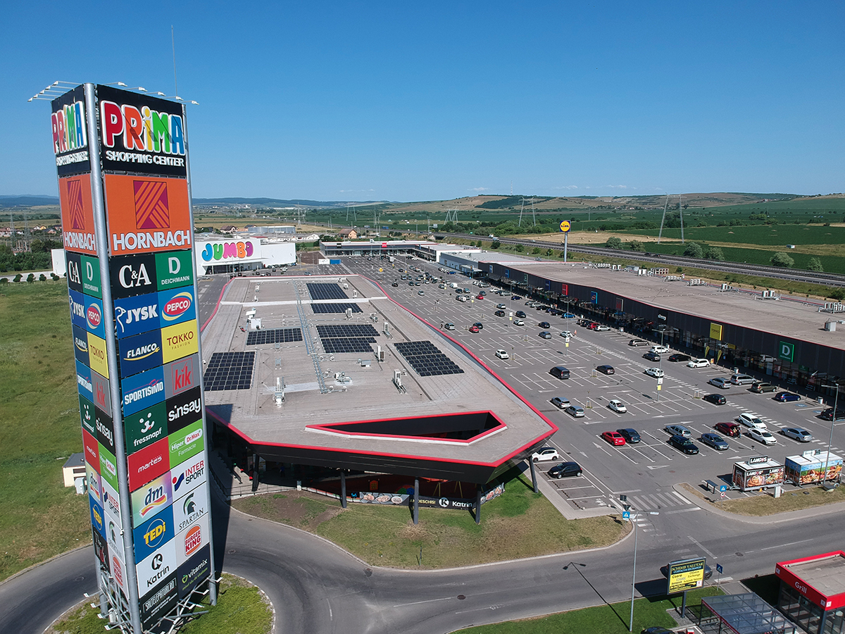 Prima Shopping Center: „Trafic mediu zilnic de 35.000 de persoane, cu valori de creștere în weekend”. Grupul Oasis anunță că anul viitor începe construcția unui magazin moemax XXXLutz