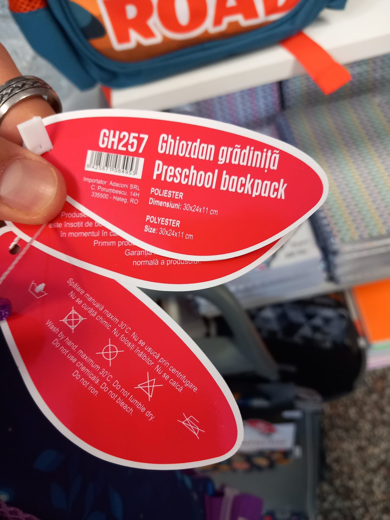 ANPC recomandă achiziționarea rechizitelor și produselor textile doar din magazine sau raioane specializate