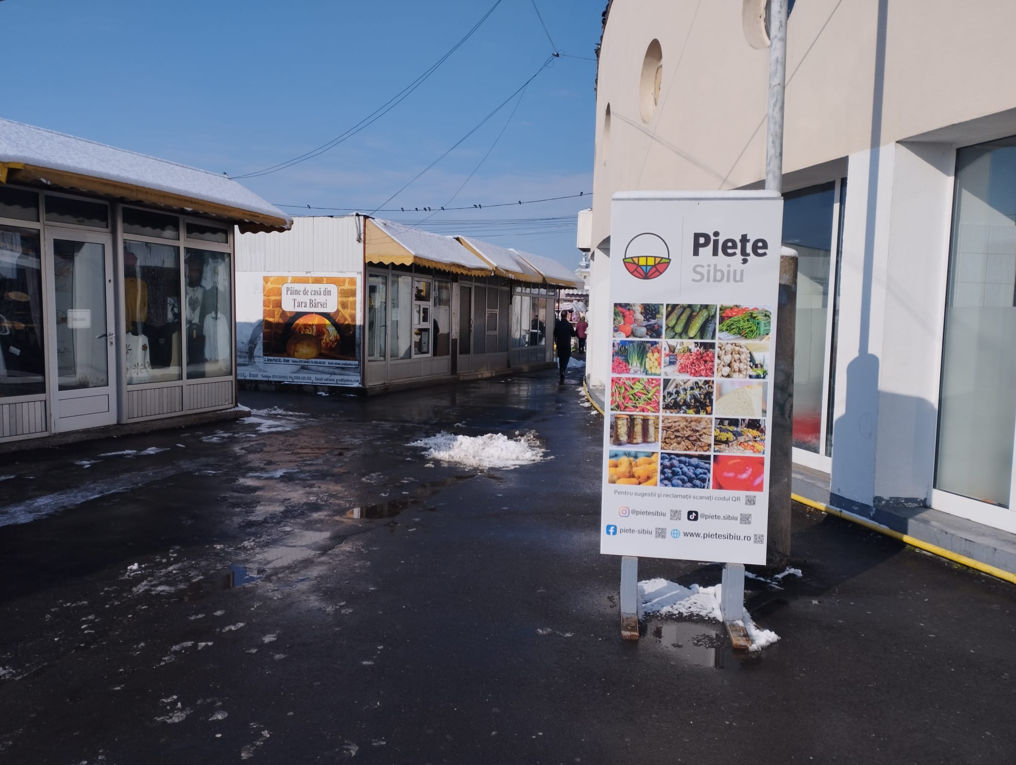 Piete Sibiu: licitaţie pentru închirierea spaţiilor şi terenurilor libere din pieţele agroalimentare din Sibiu precum şi spaţii pentru comerţul stradal de legume, fructe şi flori
