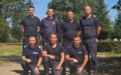 Salvatori brașoveni, aflați la un curs la Sibiu, au acordat primele îngrijiri medicale unul bărbat care s-a prăbușit pe terasa unui restaurant