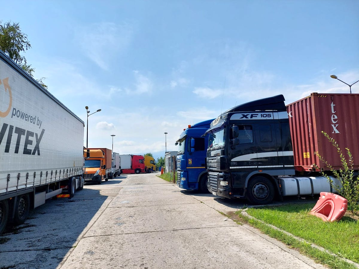 TIR-uri blocate în vama din Sibiu