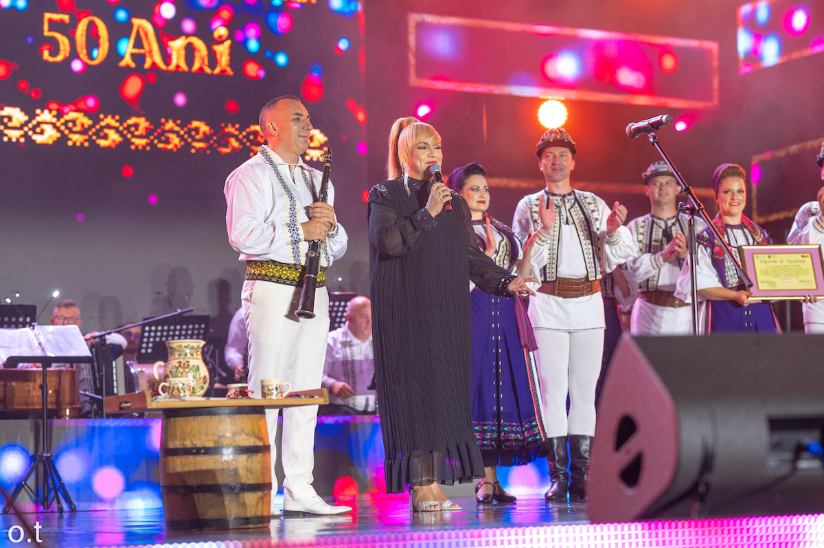 Festivalul Internațional de Folclor „Cântecele Munților” – succesul aplaudat de zeci de mii de oameni pe parcursul unei săptămâni a diversității culturale