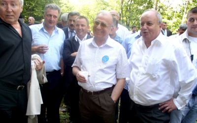 Galerie foto: vizitele lui Ion Iliescu în Sibiu. Drumul „dacic” din Tilișca, botezat „strada Iliescu”