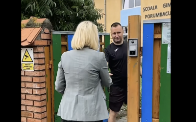 Senatoarea USR Ruxandra Cibu Deaconu prezintă povestea lui Răzvan Popa, directorul Școlii din Porumbacu de Jos:  A transformat o școală prăfuită într-un loc demn de copiii noștri, prin propriile eforturi
