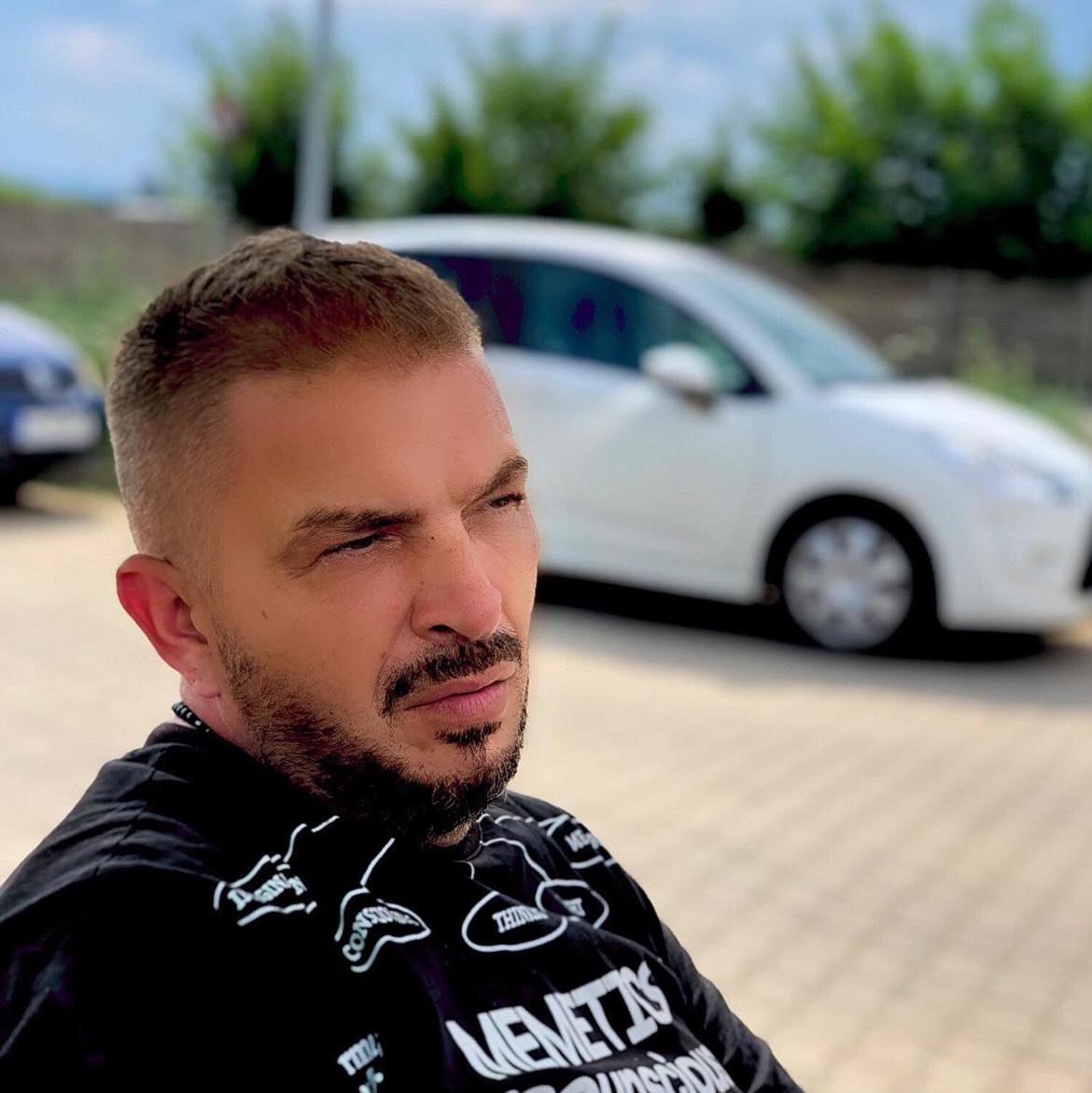 Descinderi prin Interpol la Cisnădie: cel căruia Primăria i-a încredințat lacul orașului în administrare este cercetat pentru lipsire de libertate și șantaj